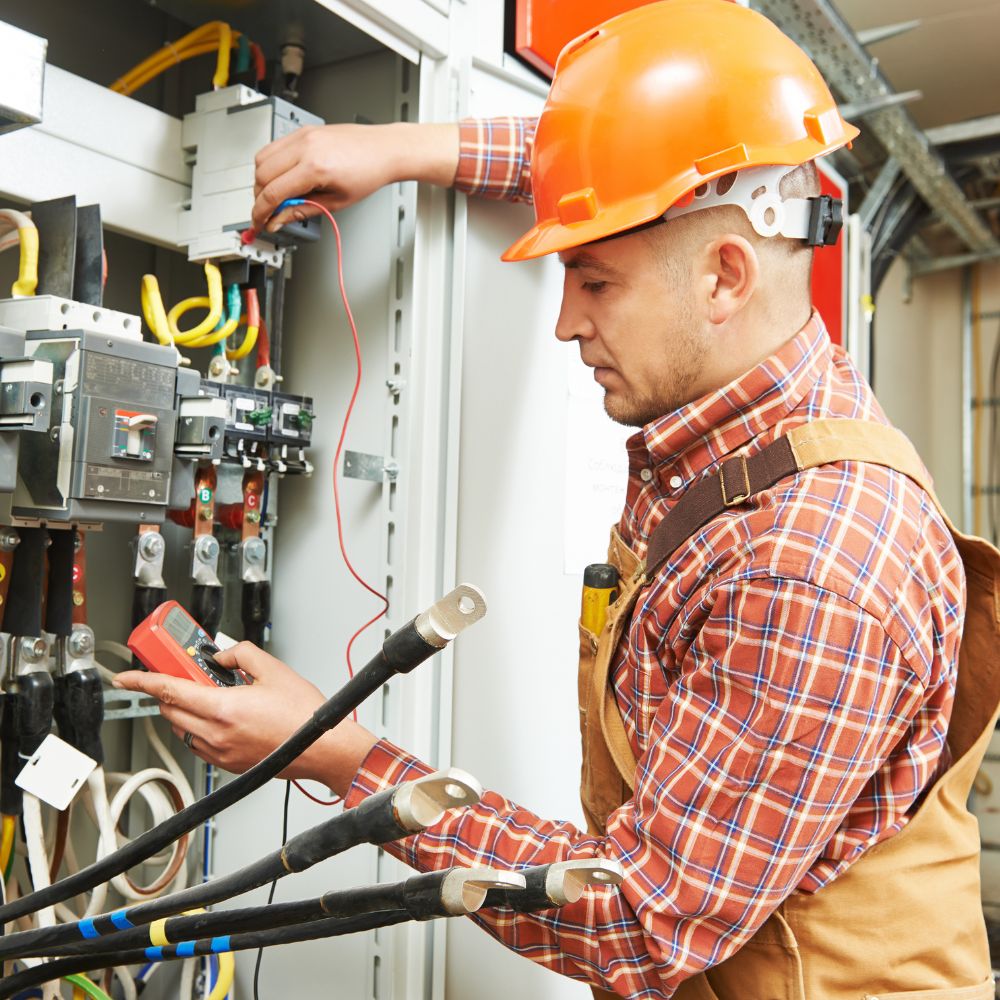 Common Business Funding Mistakes Electrical Contractors Should Avoid